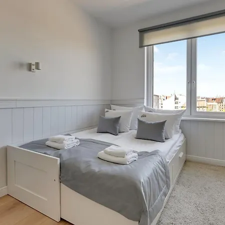 Downtown Angielska Grobla Street *